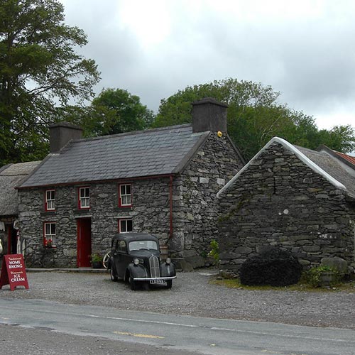 Molly Gallivan's Cottage & Traditional Farm