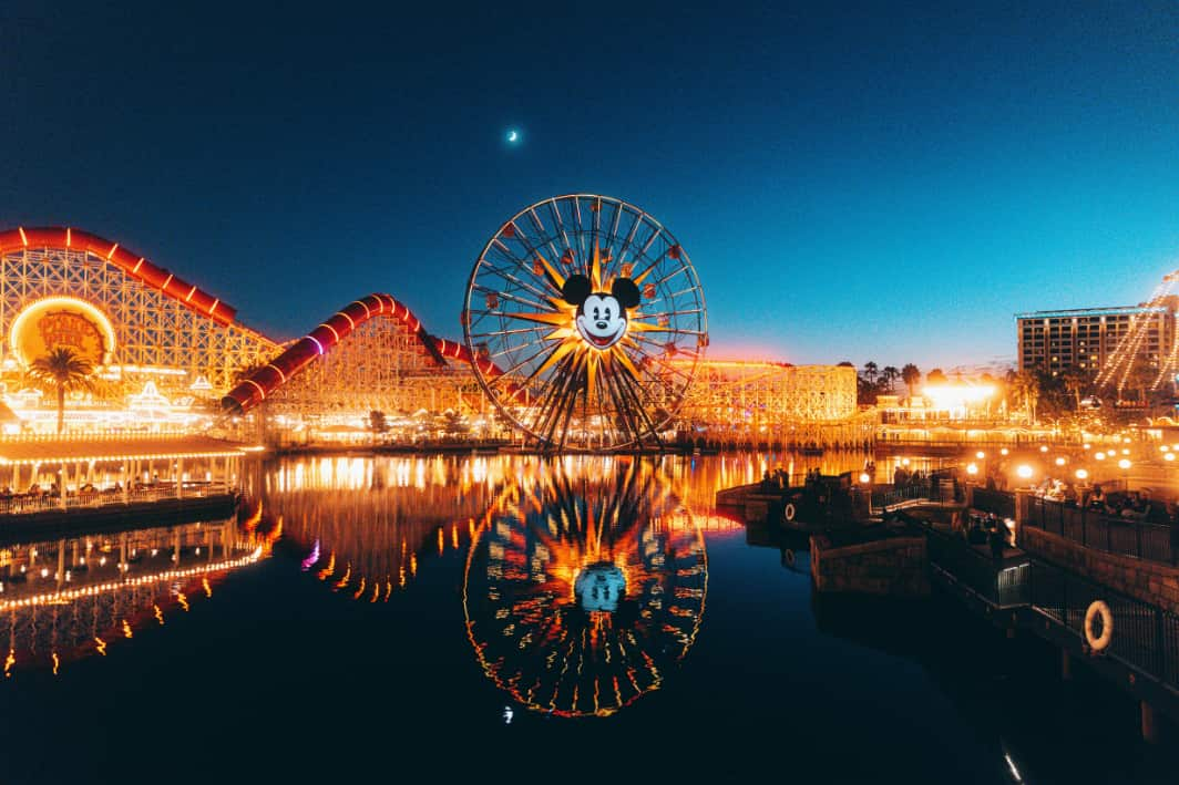 Explore the wonders of Disneyland, California and Florida 